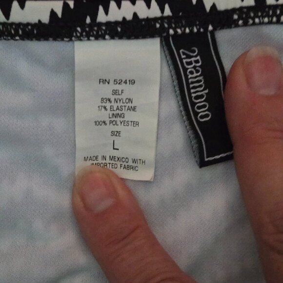 2BAMBOO Black & White ZigZag Striped Bikini Bottom L - Picture 2 of 3